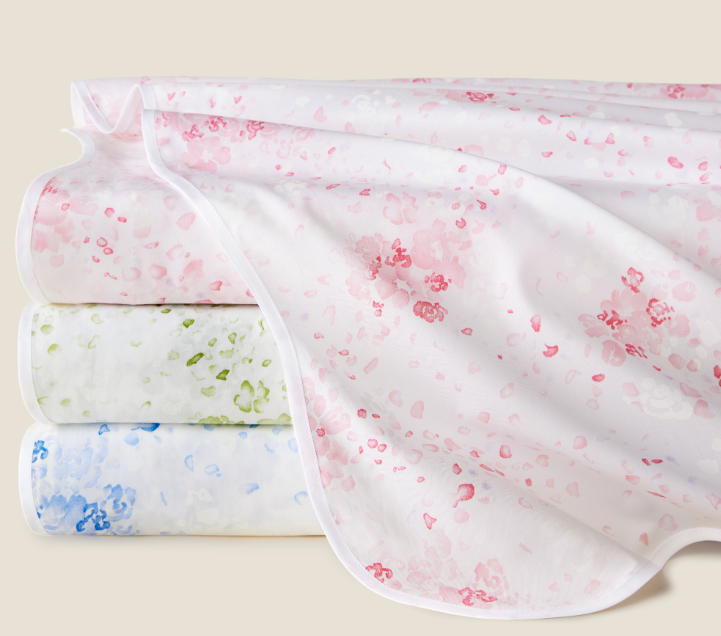 ‘M’ama Non M’ama’ Bed Linen Collection by Pratesi