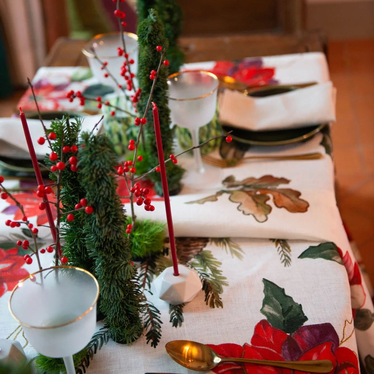 Etoile 100% Linen Table Linen