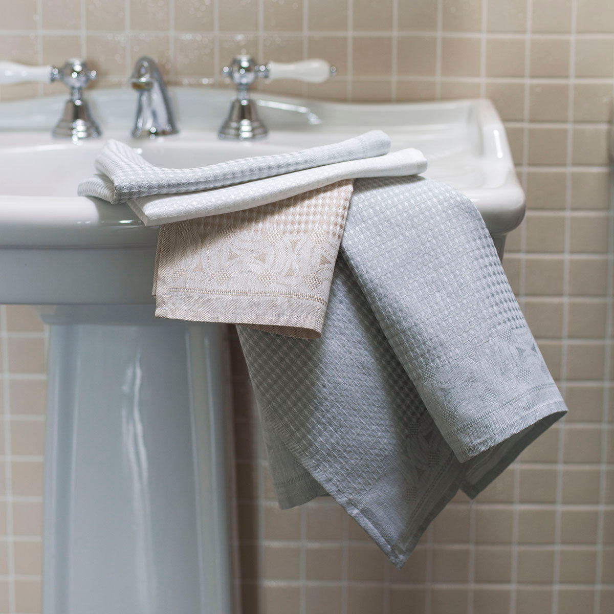 Lula Pure Linen Honeycomb Towels