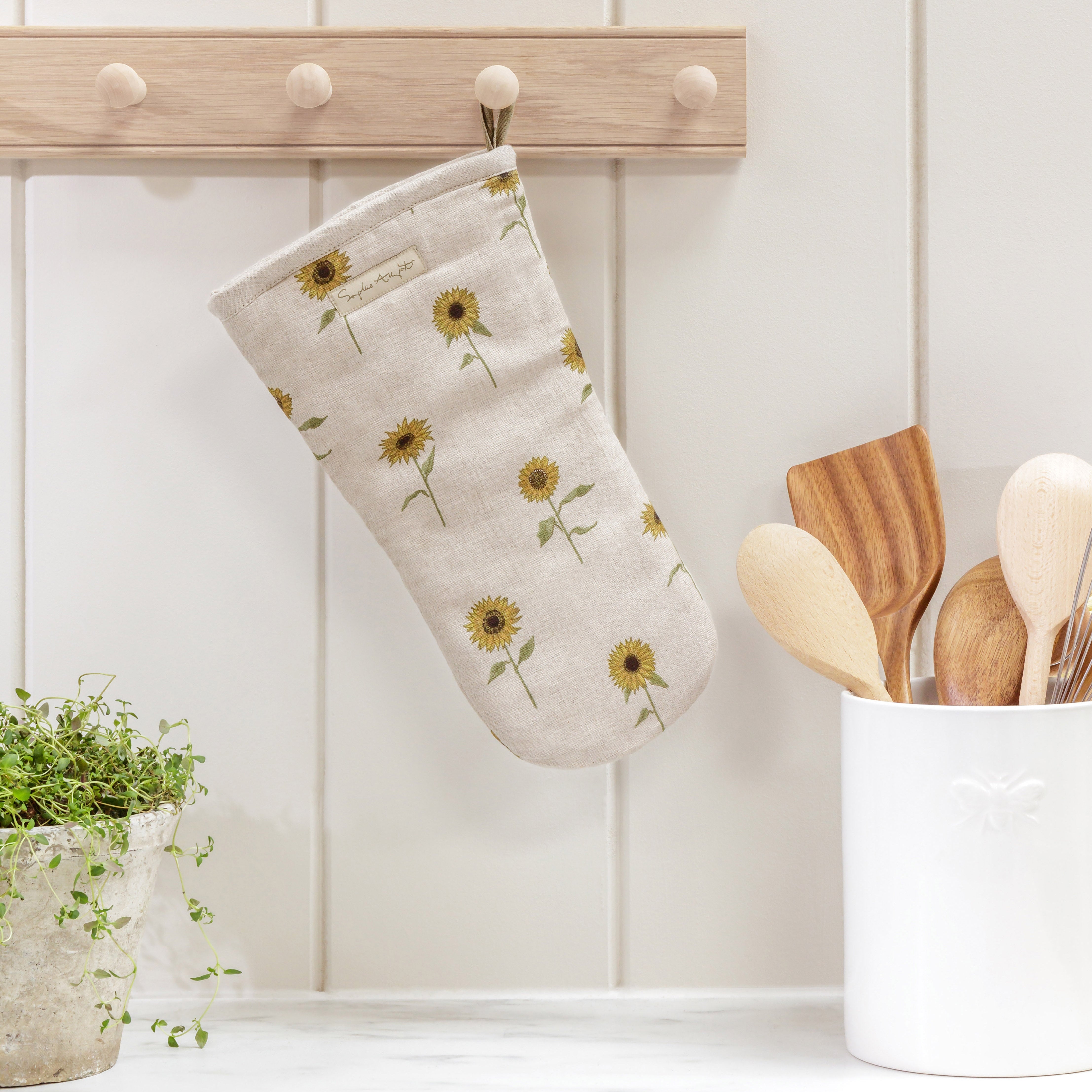 Sophie Allport 'Sunflower' Linen Oven Mitt
