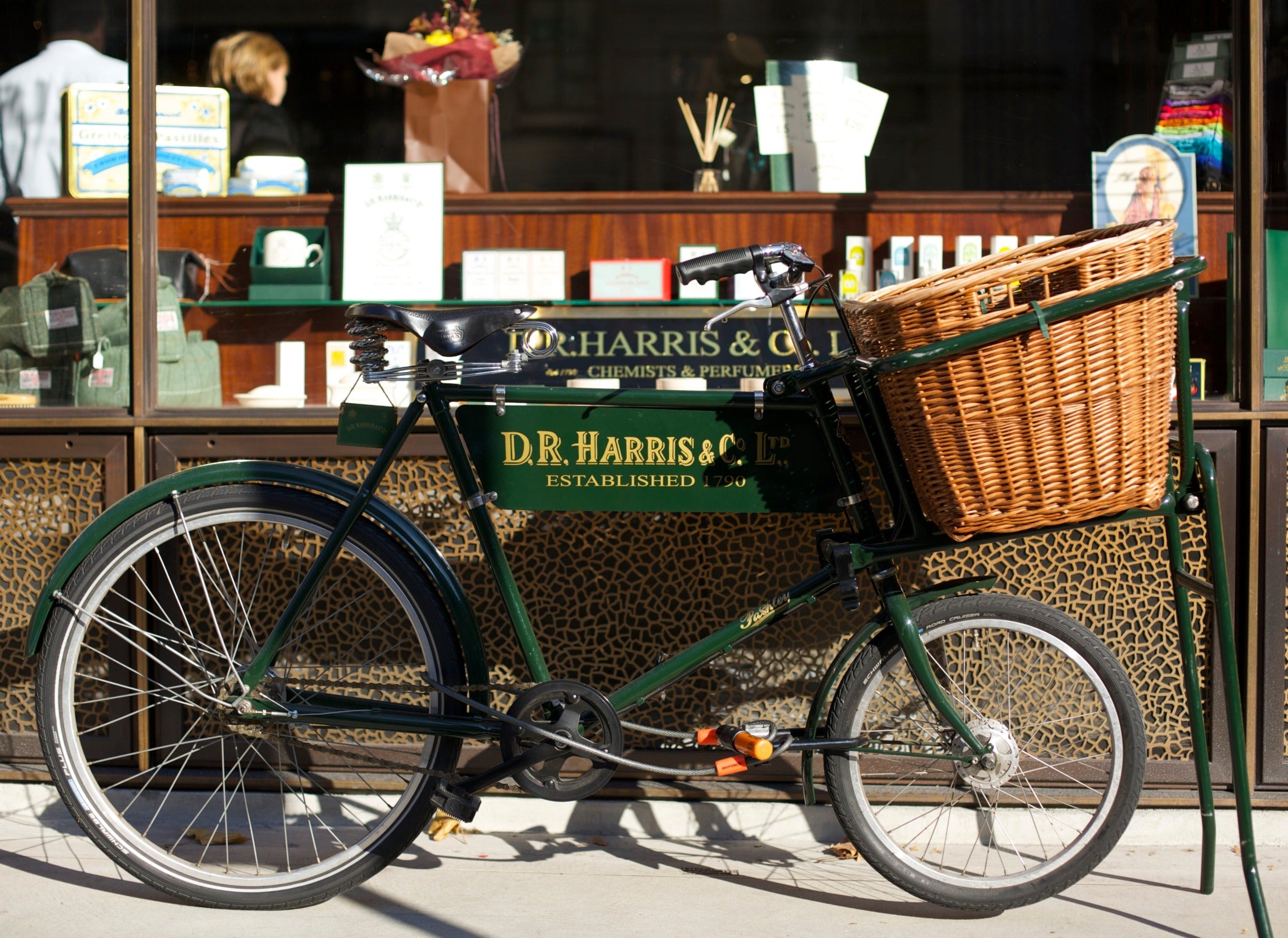 D R Harris Trio Soap (Set of 3)