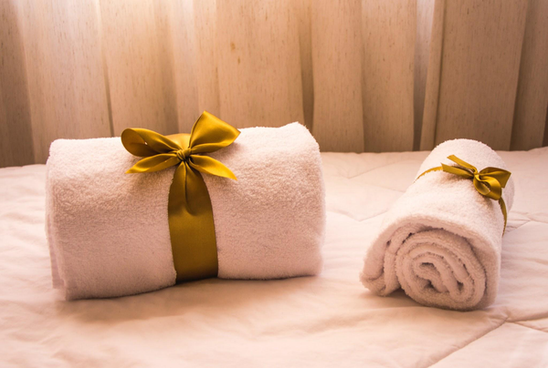 Best Gifts Available Online at Woods From £100 to £250