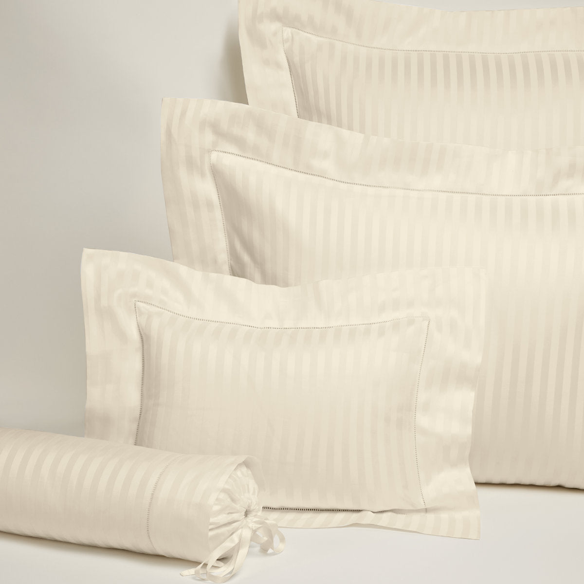 Ropa de cama Raso Rigato de Pratesi