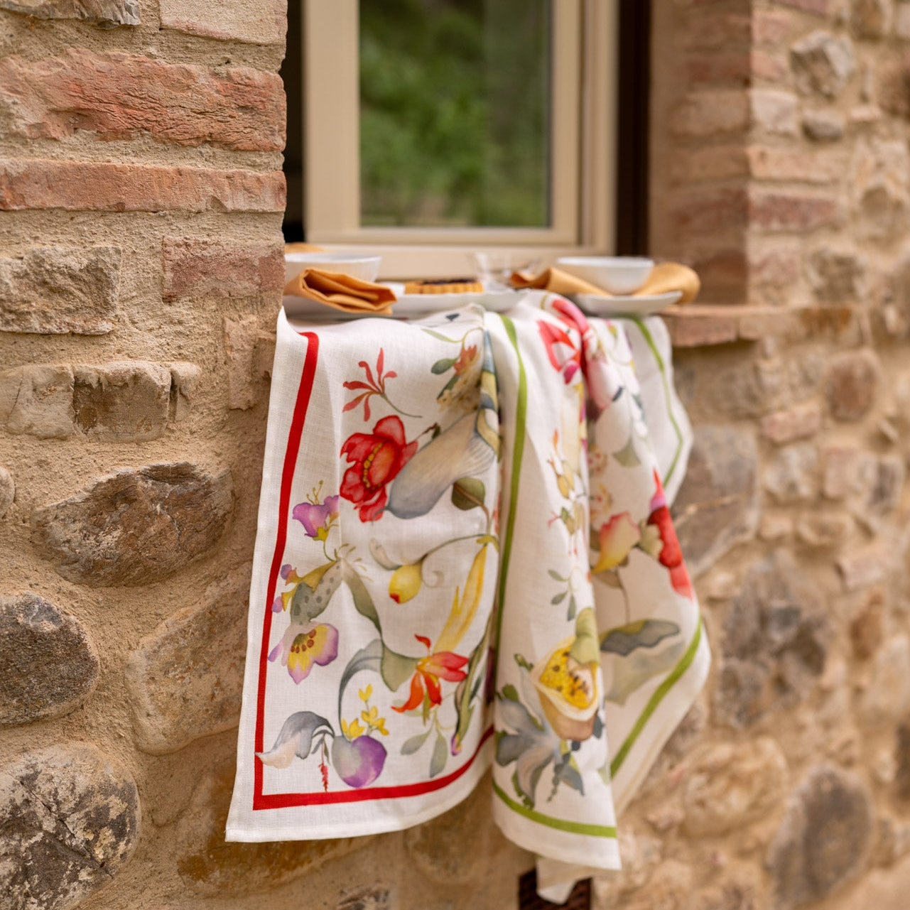 Onirica Linen Tea Towel