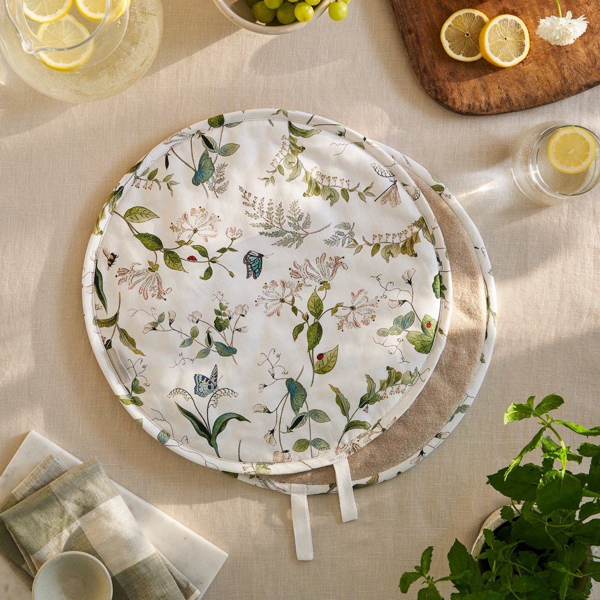 Sophie Allport Wild Floral Hob Cover