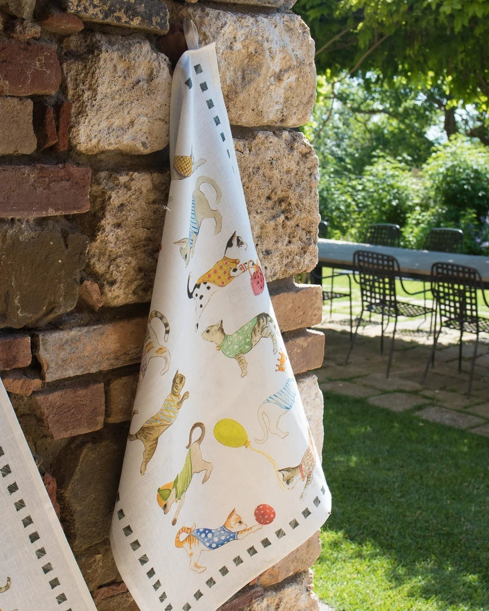 Best Friends Linen Tea Towel