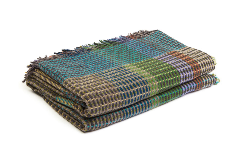 'Hertha' 100% Lambswool Basketweave Throw