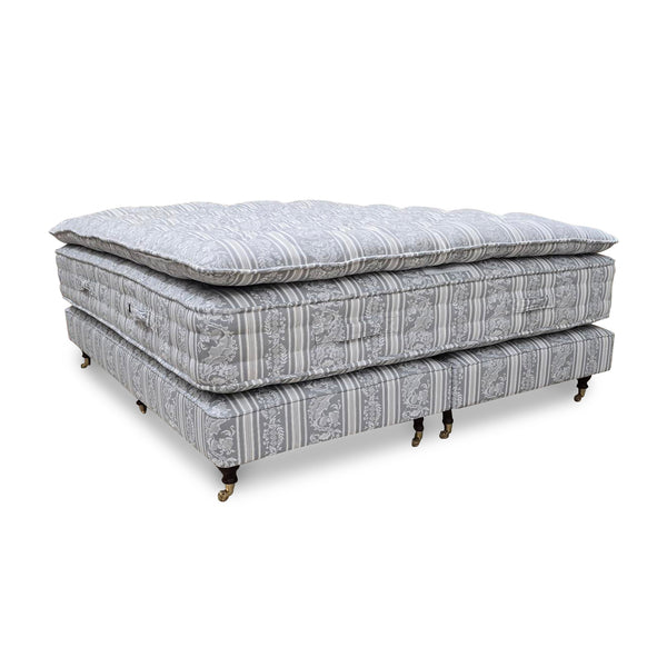 Woods Finest Handmade Bed with Topper