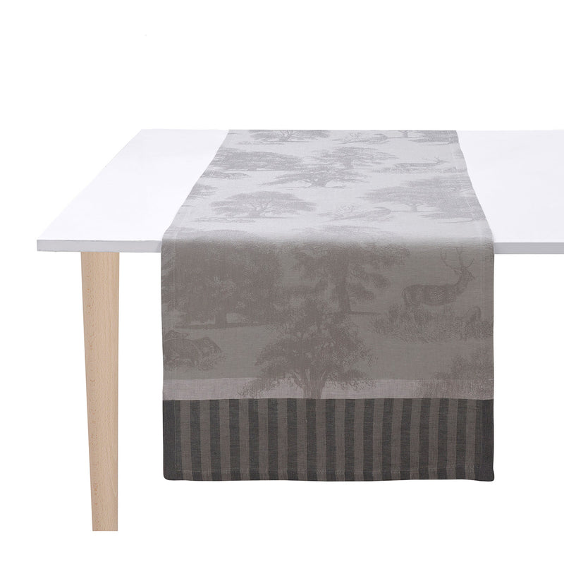 'Souveraine' 100% Linen Table Collection