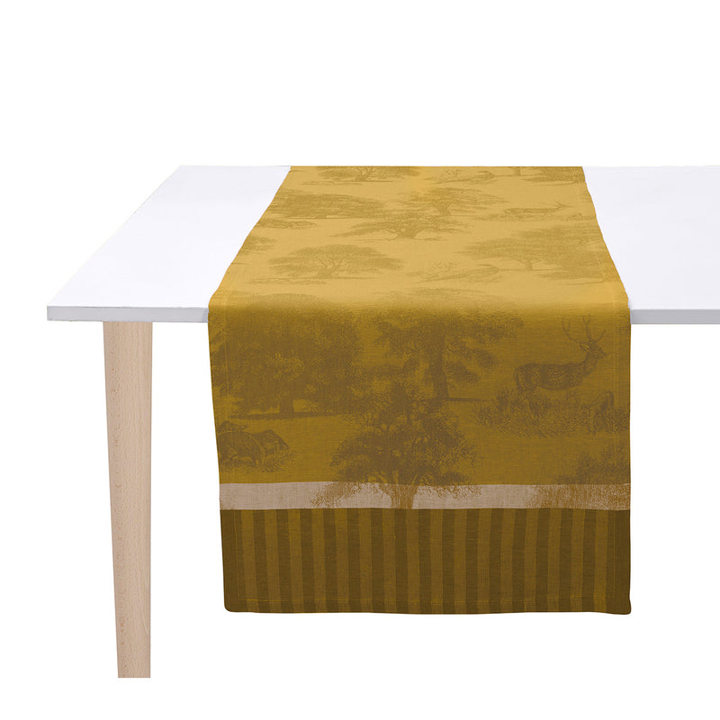 'Souveraine' 100% Linen Table Collection