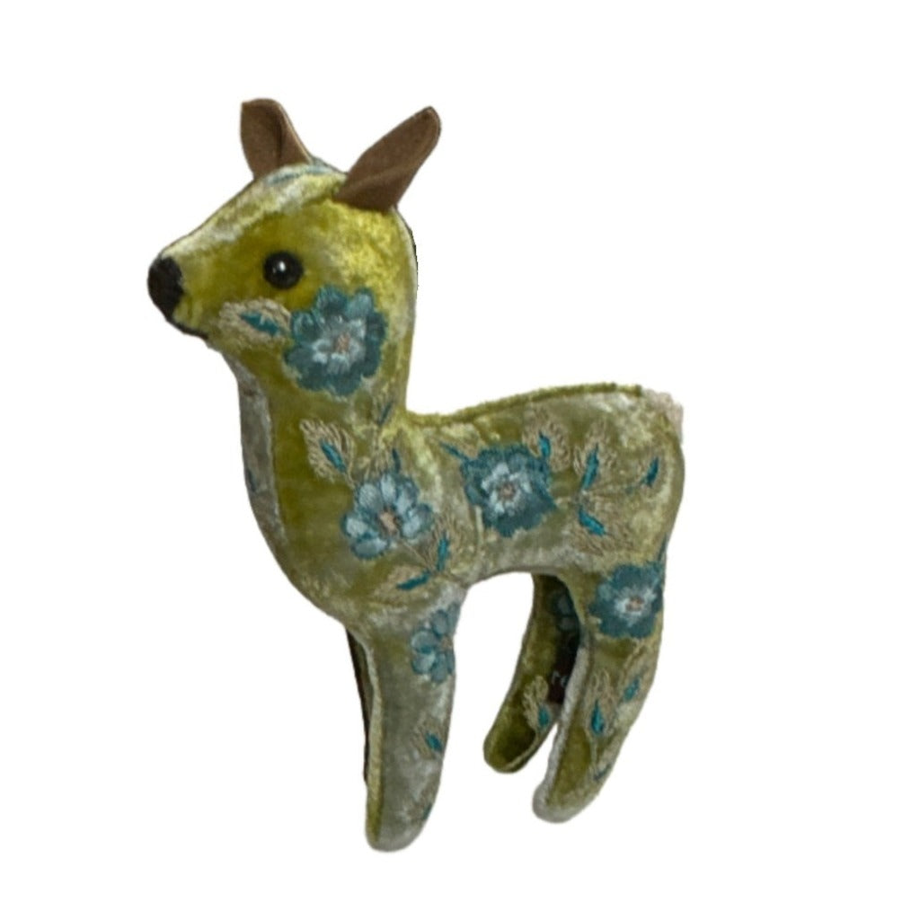 Animales de seda y terciopelo bordados a mano de Bambi