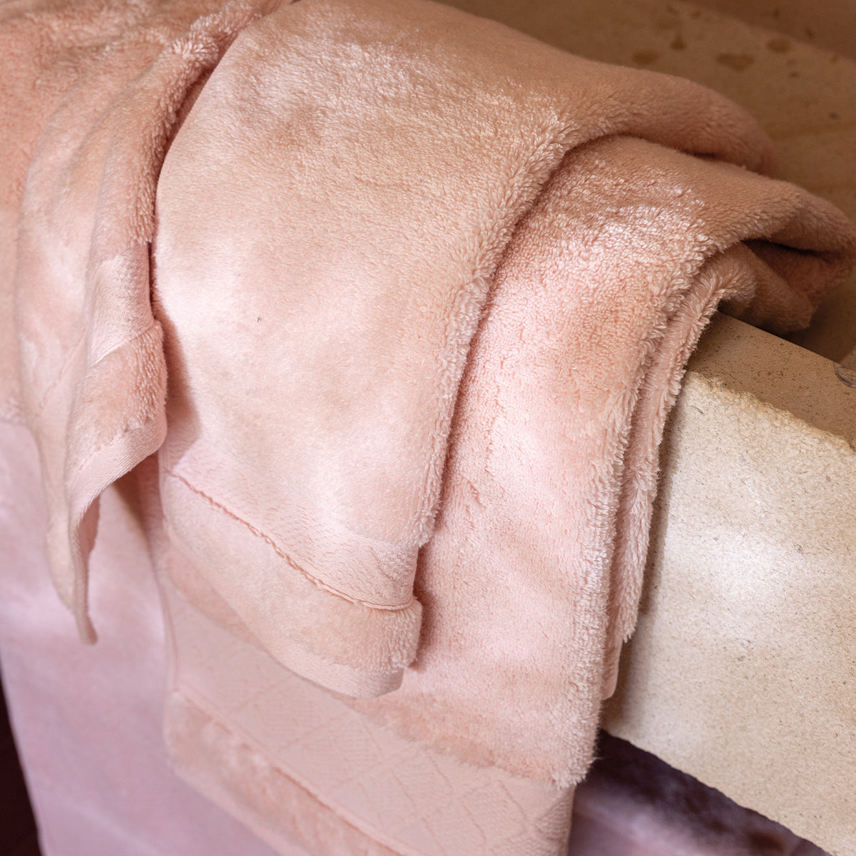 Caresse Jacquard Cotton Towels