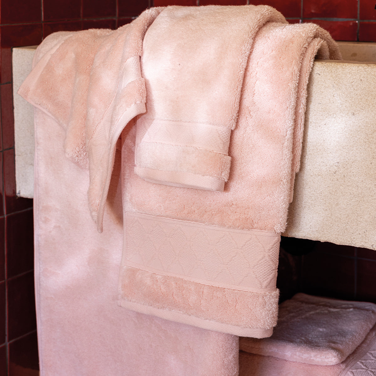 Caresse Jacquard Cotton Towels