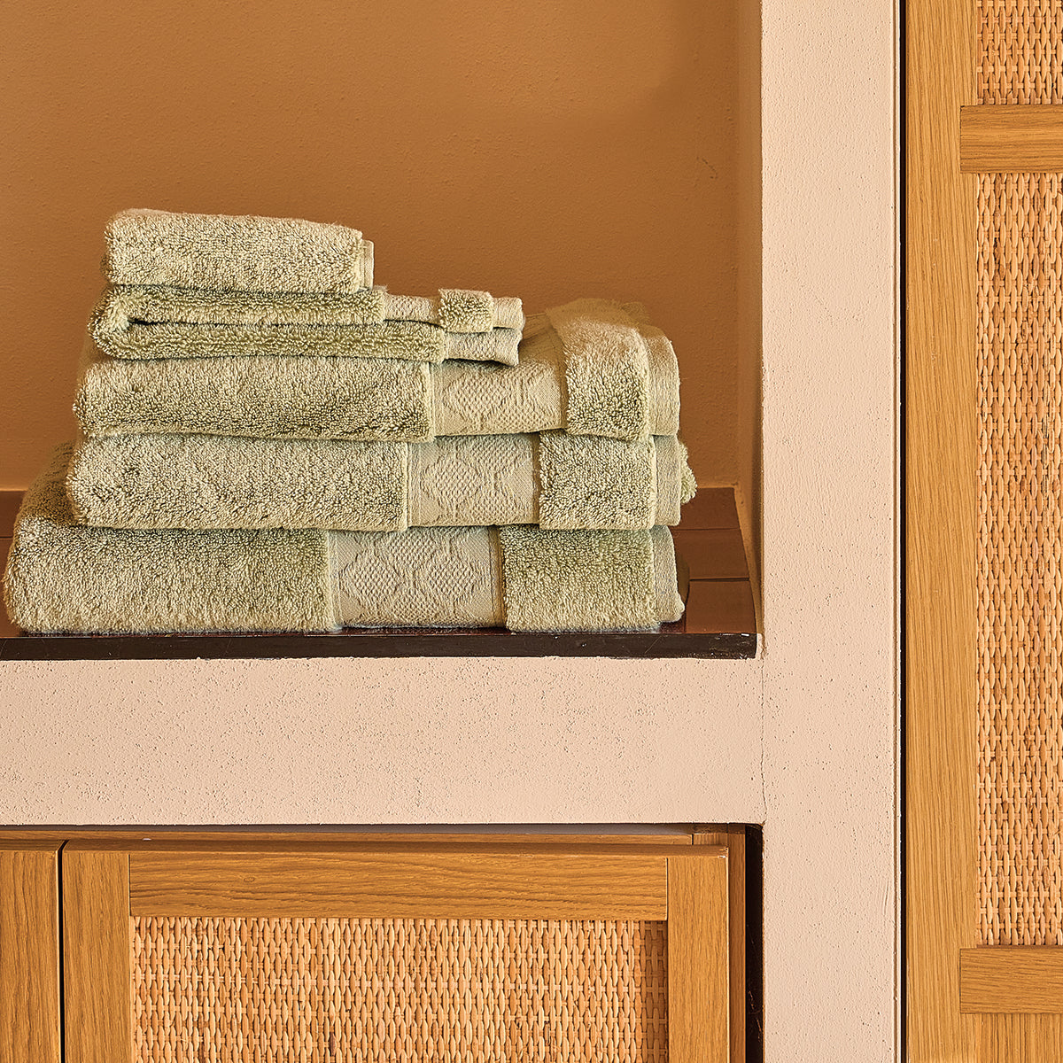Caresse Jacquard Cotton Towels