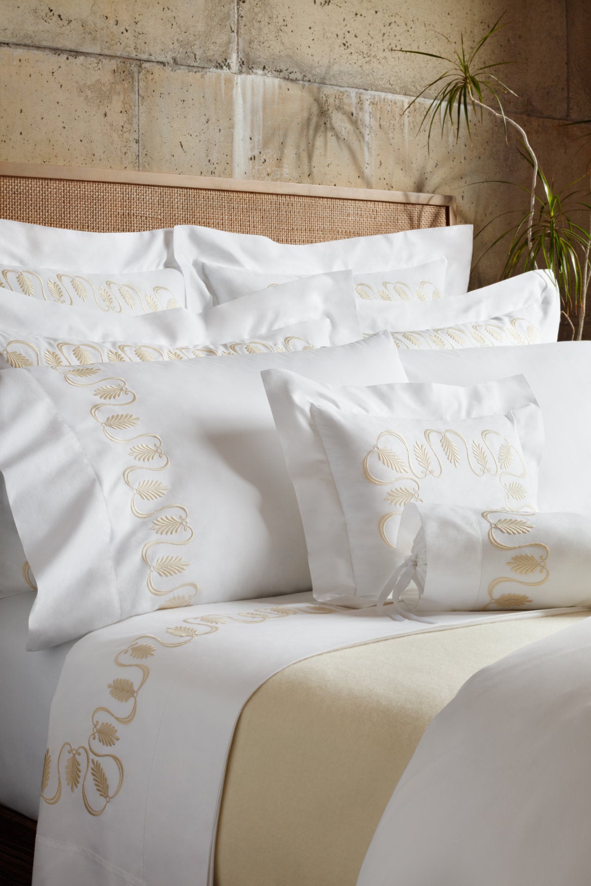 Paolina Bed Linen Collection by Pratesi