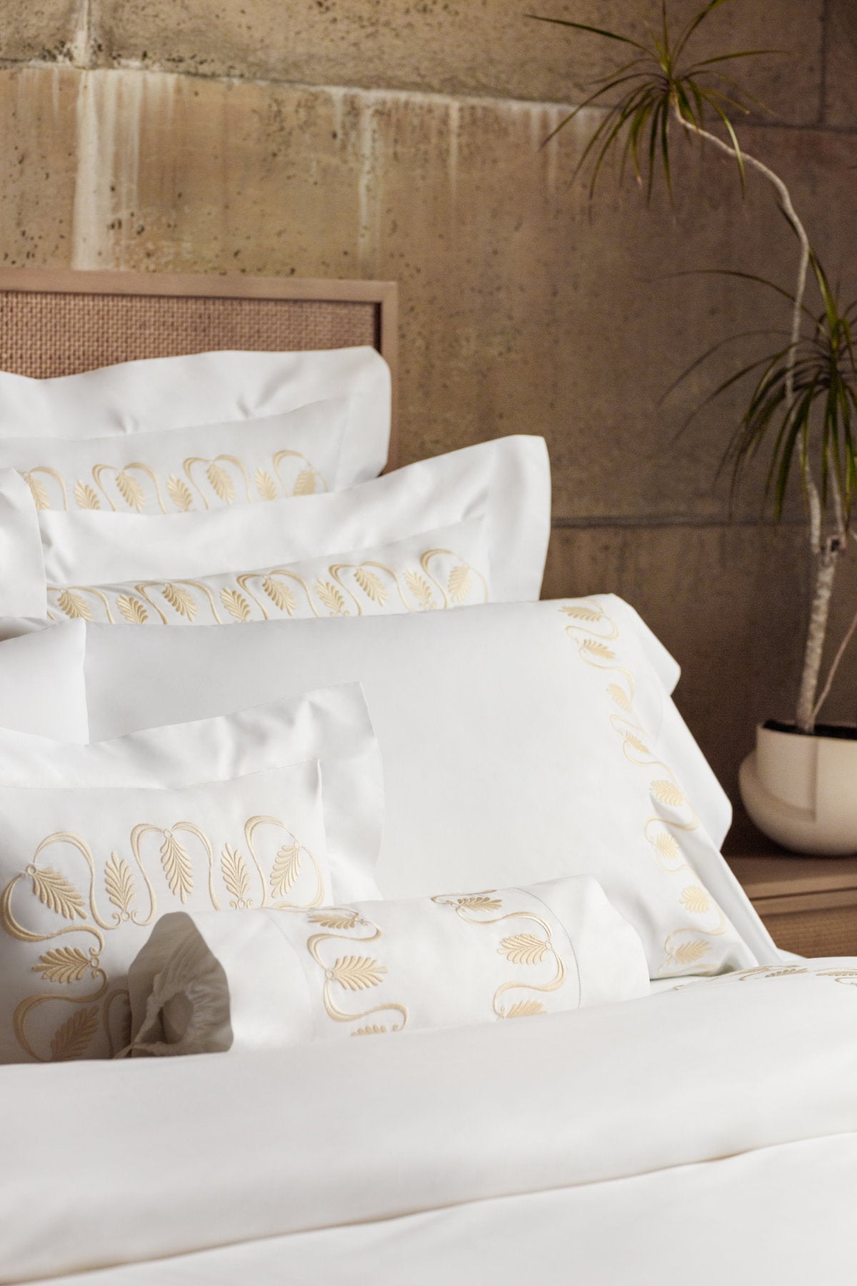 Paolina Bed Linen Collection by Pratesi