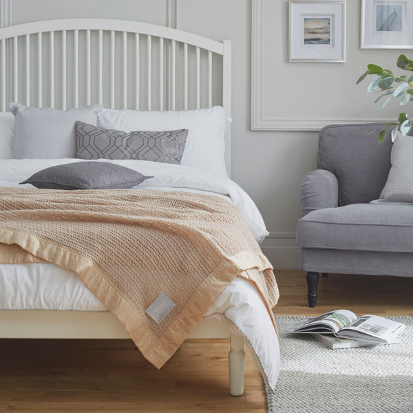 Woods Pure New Wool 'Cellular' Blanket